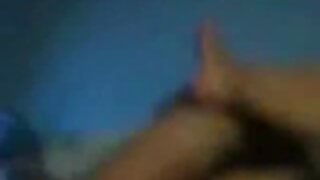 მომხიბვლელი შავგვრემ ...