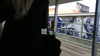 დეიზი მარი ძუძუს წოვ ...
